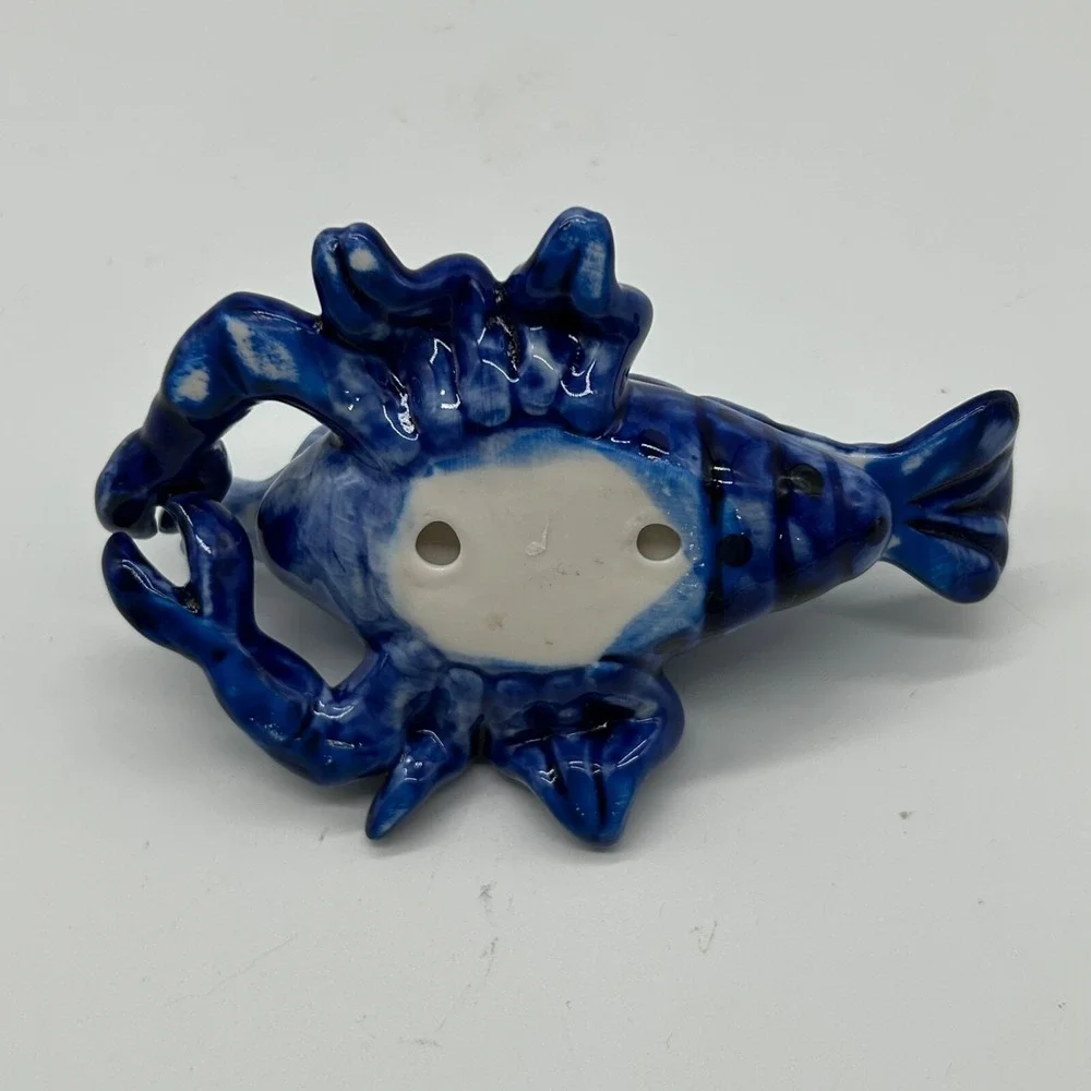 Vintage Blue‎ Lobster Porcelain Hinged Trinket Jewelry Box